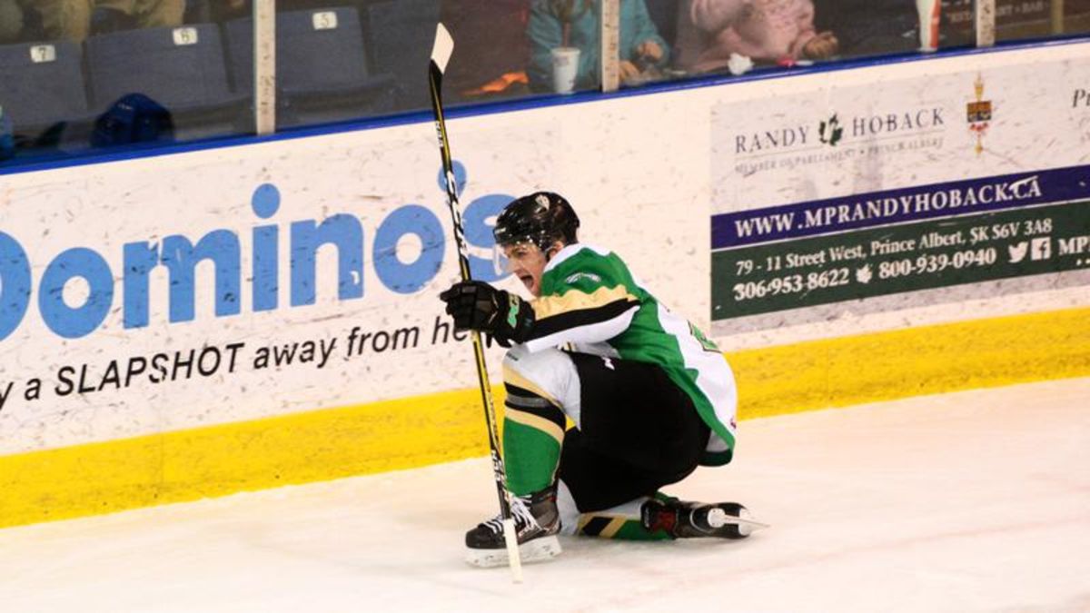 GALLERY: Raiders 3, Warriors 2 – Prince Albert Raiders