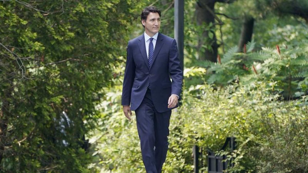 Trudeau names new cabinet, shifting focus to economy, housing ahead of ...