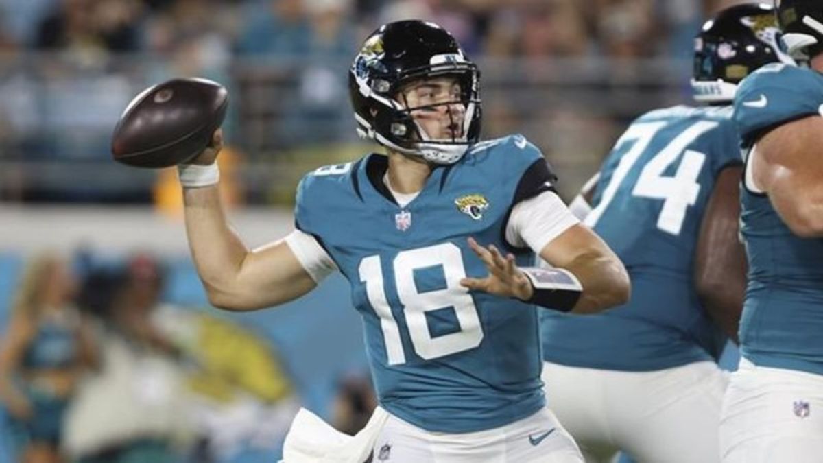 Source: Canadian quarterback Nathan Rourke waived by Jacksonville