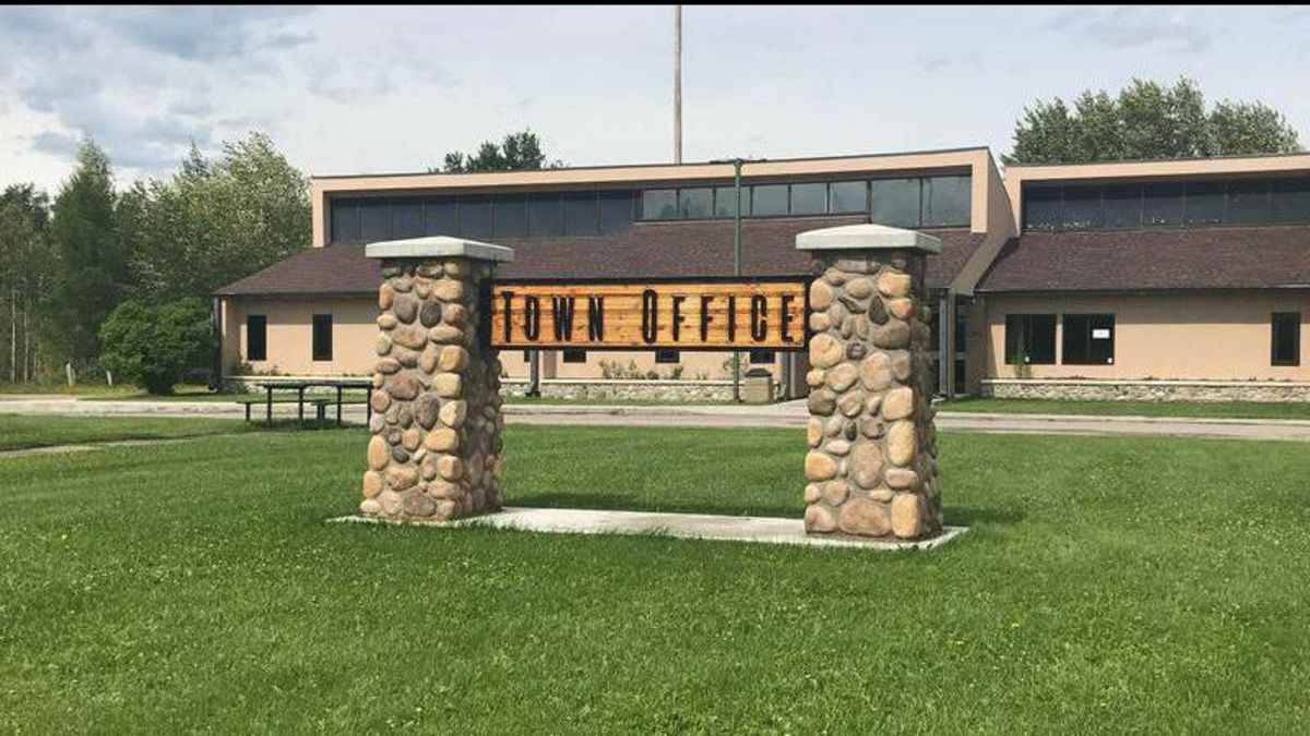 Taxi rates rise in La Ronge, ridesharing programs now regulated