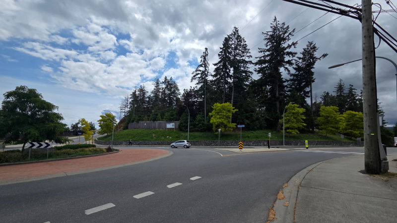 Rezoning underway for row housing off Nanaimo’s Rutherford Rd.