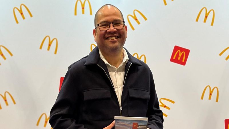 From the Philipines to Canada, Medicine Hat McDonald’s restaurant manager receives national award