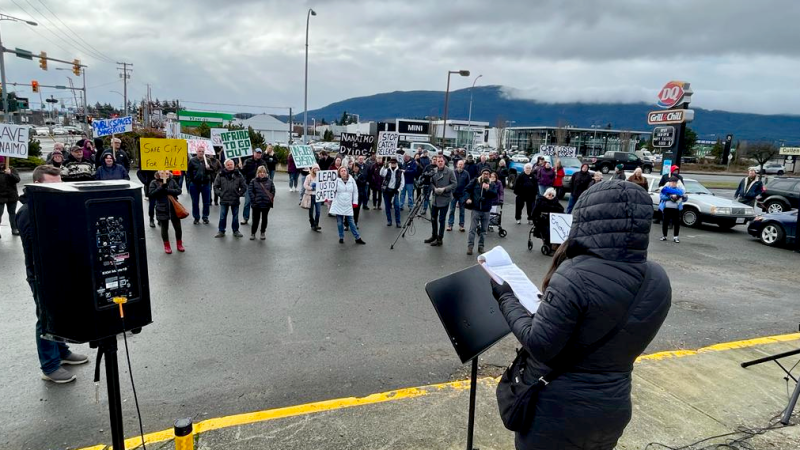 ‘Our little town is not safe:’ residents challenge government leaders for public safety solutions in Nanaimo