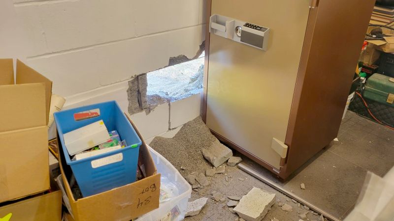 Attempted break-in leaves hole in wall and big headaches for Nanaimo store owner